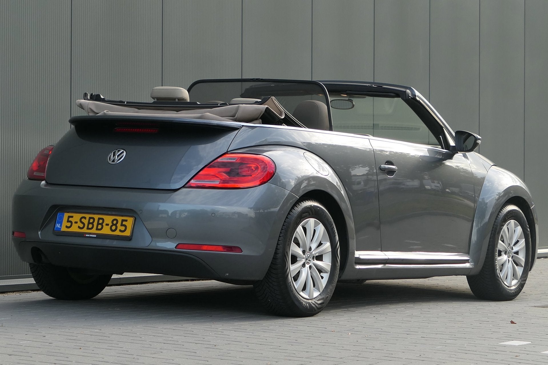 Volkswagen Beetle Cabriolet 1.2 TSI Design BlueMotion NAP Le, Auto's, Voorwielaandrijving, Euro 5, Traction-control, Gebruikt