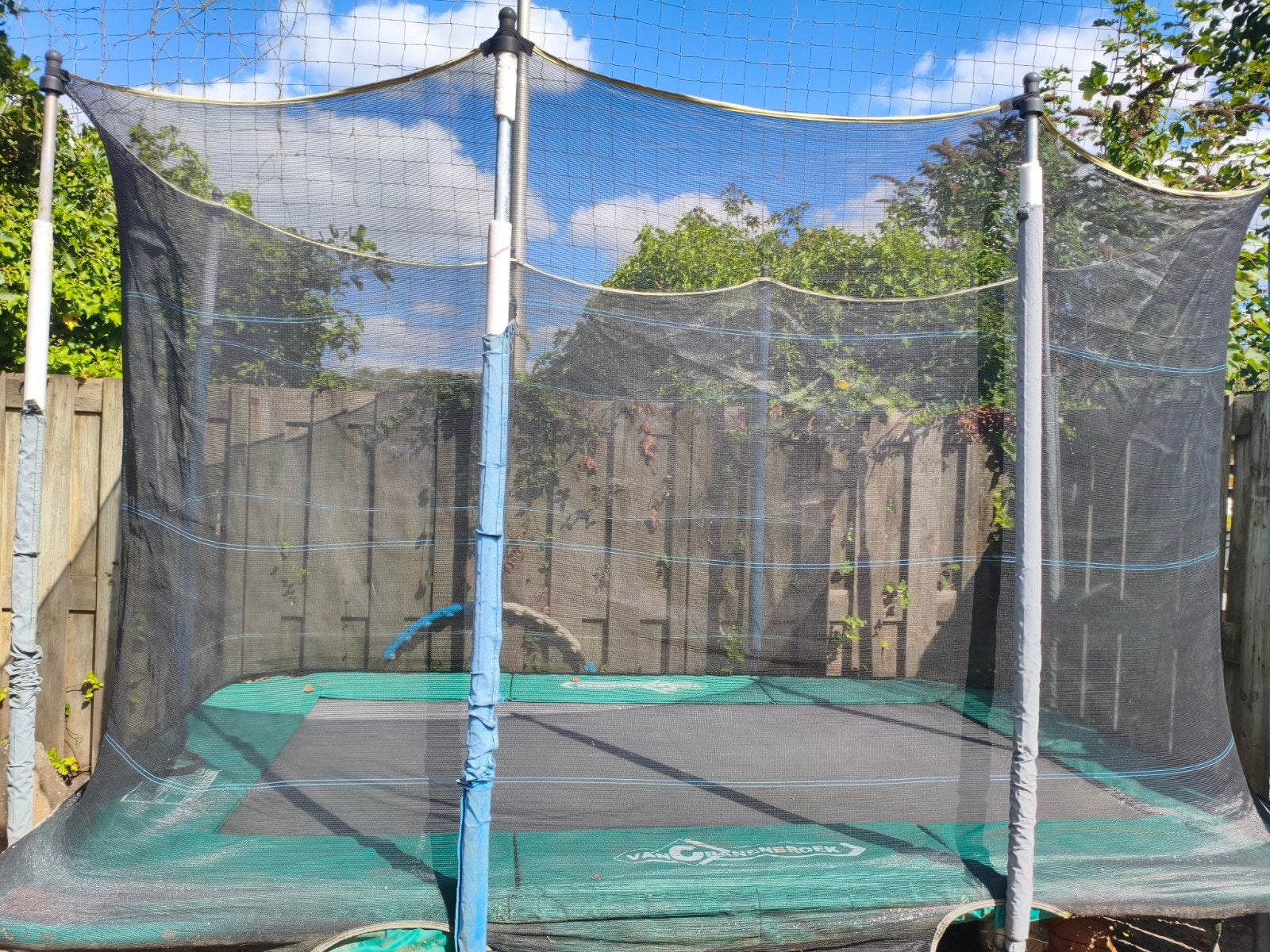 Trampoline 3,10 × 2,00, Ophalen, Gebruikt