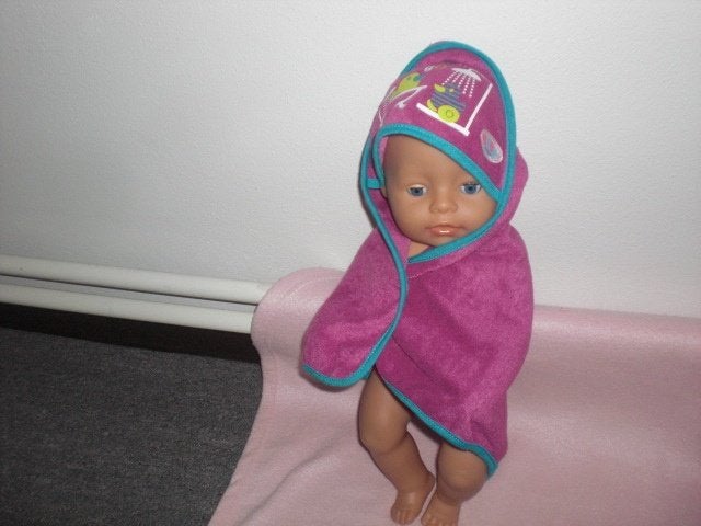 baby born kleertjes €4 per foto, Kinderen en Baby's, Speelgoed | Poppen, Ophalen of Verzenden, Zo goed als nieuw, Babypop