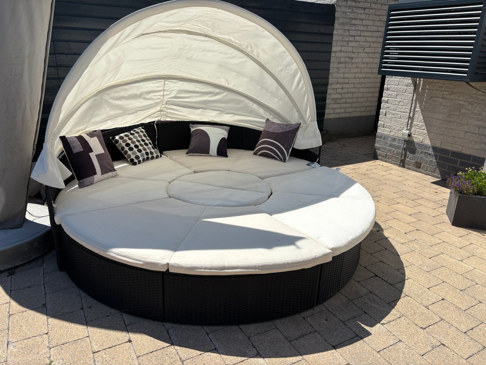 Mooi zonne-bed, Tuin en Terras, Ophalen, Zo goed als nieuw