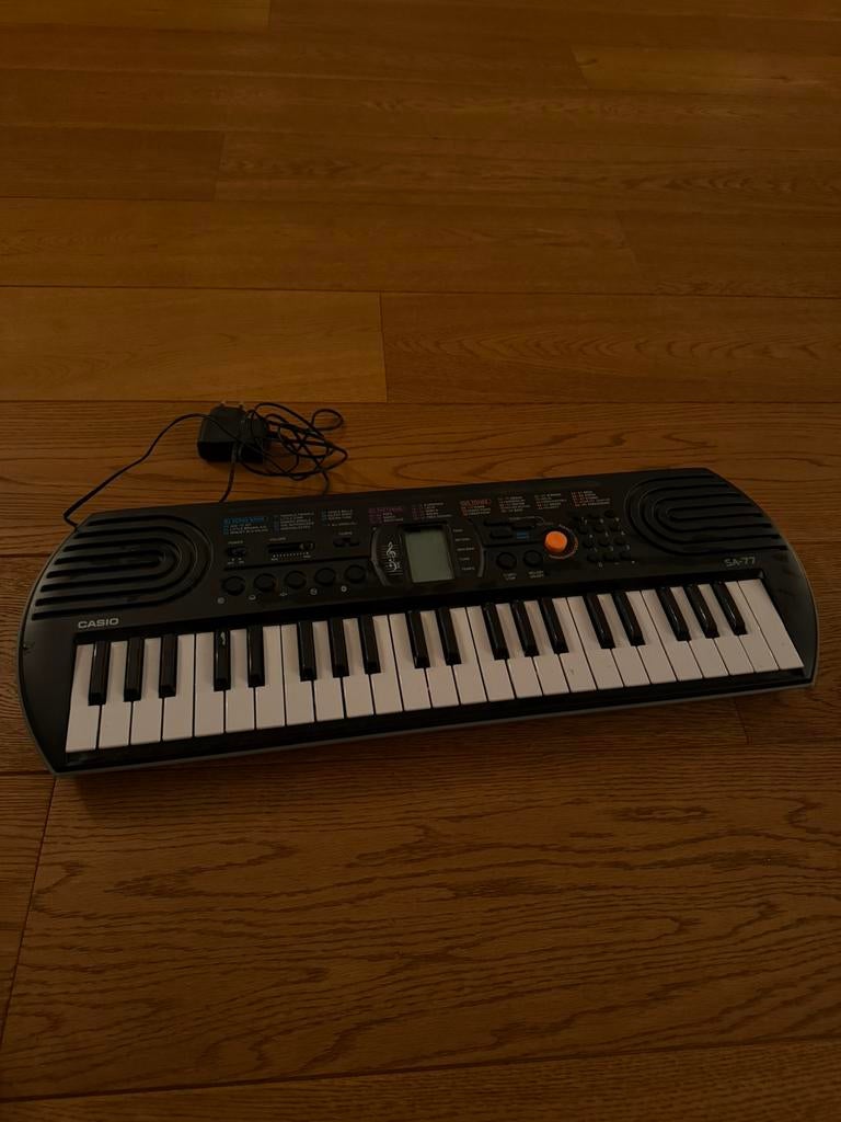 Keyboard Casio SA-77, Ophalen of Verzenden, Zo goed als nieuw, Overige aantallen, Casio