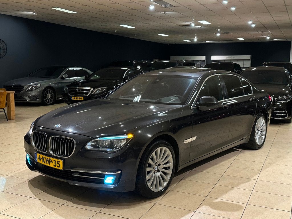 BMW 7-serie 740d High Exe|ORIG-NL|MASSAGE|HUD|ACC|LED|VOLL, Auto's, BMW, Automaat, Euro 5, Achterwielaandrijving, Gebruikt