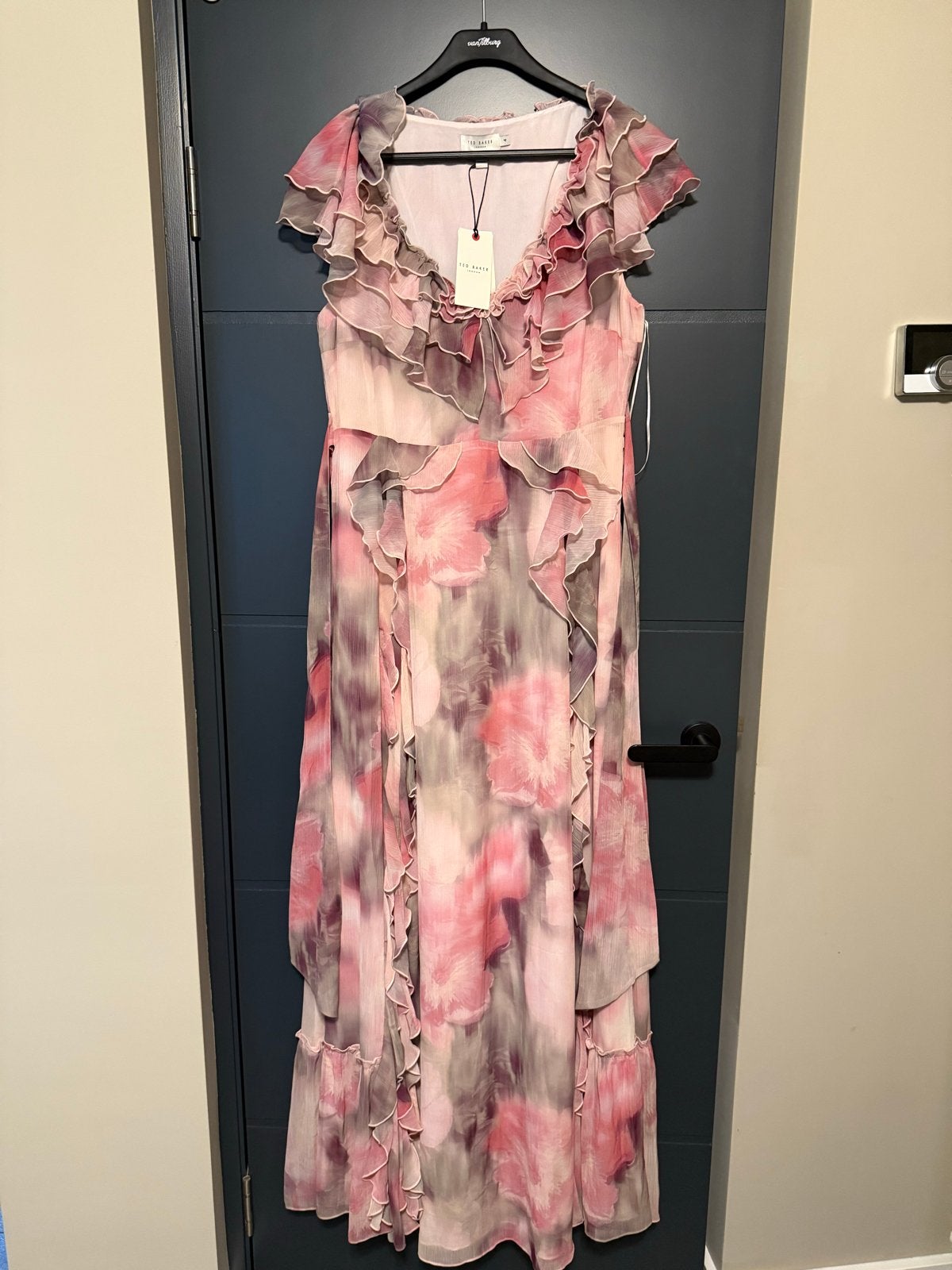 Ted Baker Maxi Jurk met Ruches en Bloemenprint, Maat 38/40 (M), Nieuw, Ophalen of Verzenden, Roze