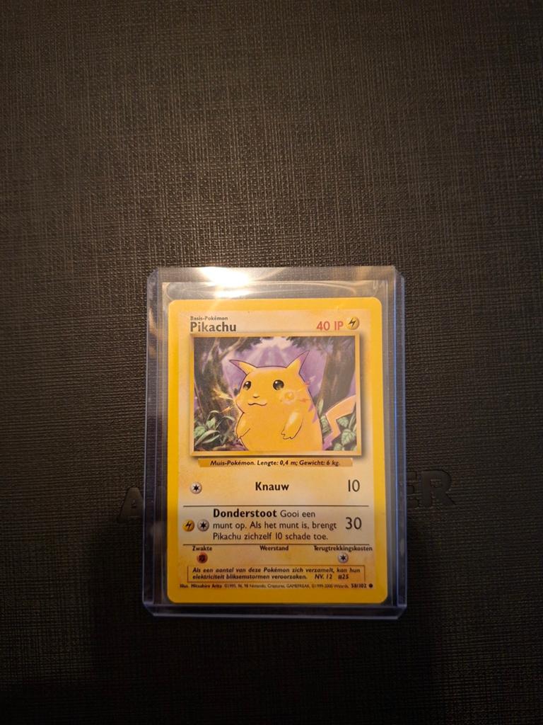 Pikachu Base Set 58/102 Pokémon Kaart - Zo goed als nieuw, Hobby en Vrije tijd, Verzamelkaartspellen | Pokémon, Ophalen of Verzenden