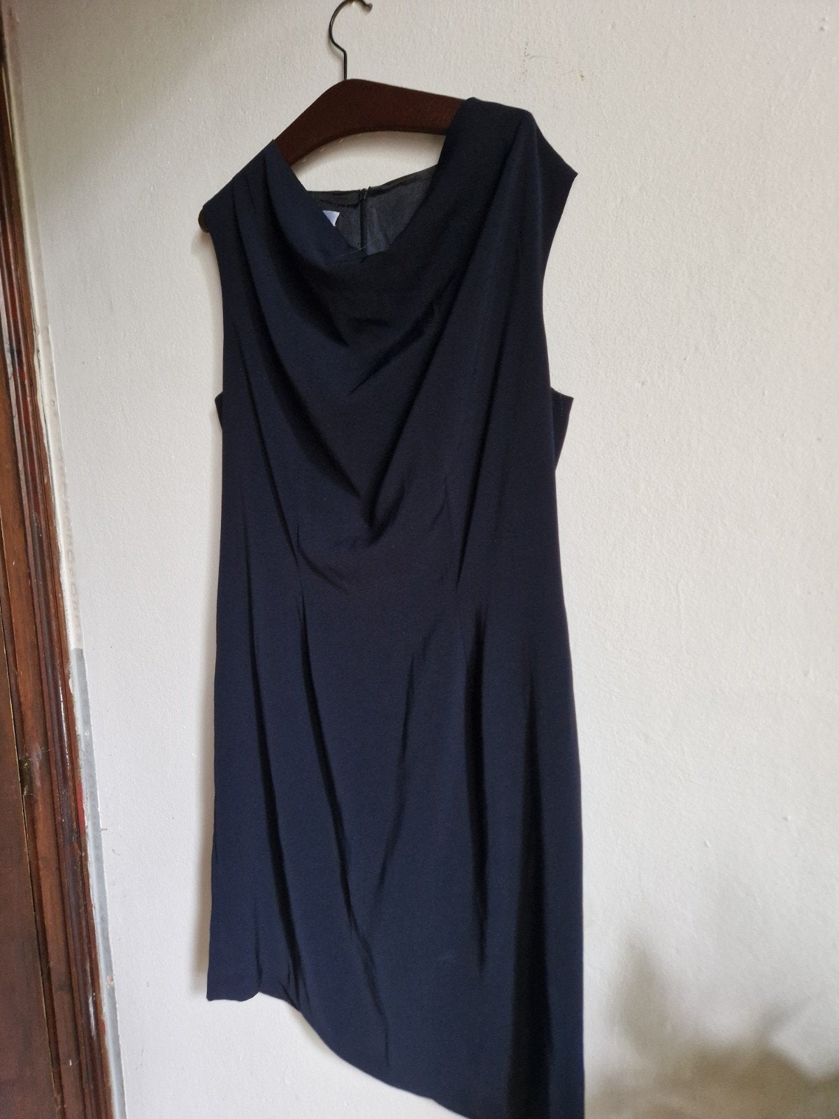Nette en chique donkerblauwe jurk. Maat 44., Blauw, Maat 42/44 (L), Ophalen of Verzenden, Zo goed als nieuw