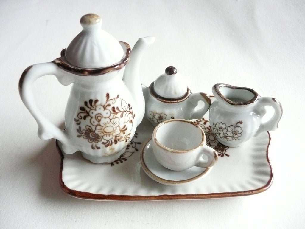 diverse poppenserviesjes / poppenserviezen, Verzamelen, Poppen, Ophalen, Nieuw, Accessoires
