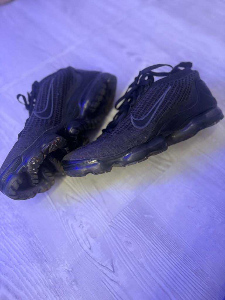 Nike air vapormax, Kleding | Heren, Schoenen, Zwart, Ophalen of Verzenden, Sneakers of Gympen, Zo goed als nieuw
