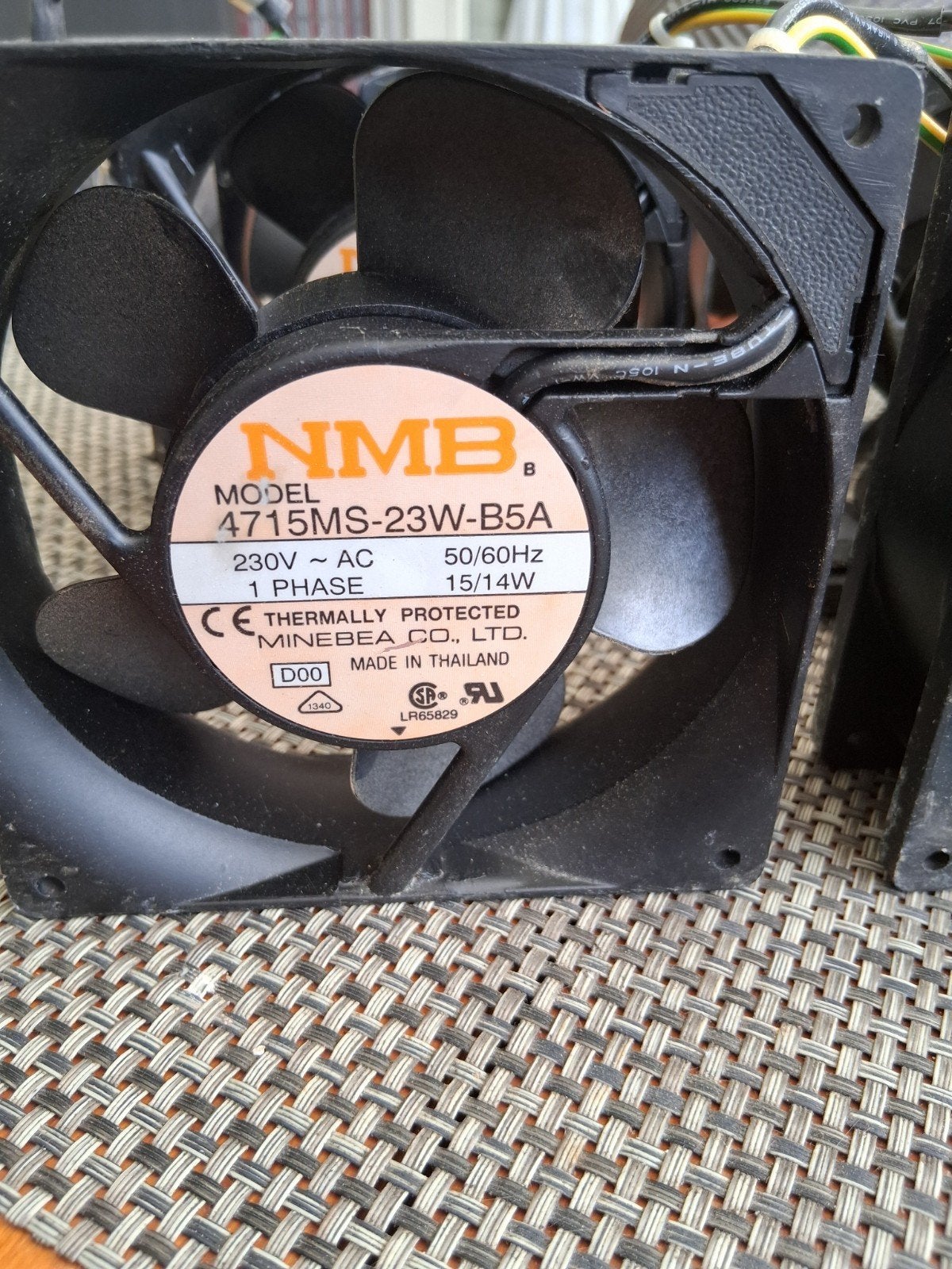 NMB 4715MS-23W-B5A Ventilator 230V AC, Ophalen of Verzenden