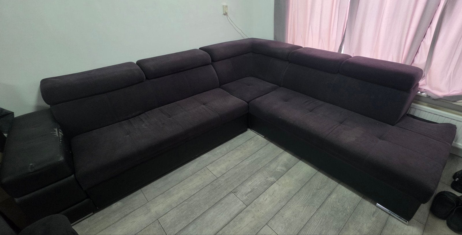 Ruime hoekbank met slaapfunctie - 230x270 cm, Huis en Inrichting, Banken | Bankstellen, Ophalen, Gebruikt, 100 tot 125 cm, Hoekbank