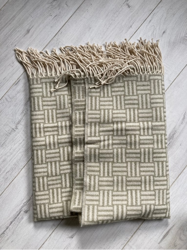 Nieuwe plaid, Huis en Inrichting, Beige, Acryl, Plaid, Nieuw