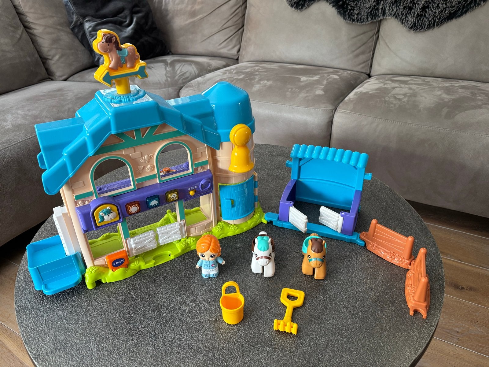 VTech Vrolijke Vriendjes Magische Manege, Ophalen, Zo goed als nieuw, Jongen of Meisje