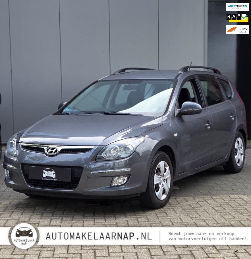 Hyundai I30 CW 1.4i Blue Dynamic / Airco / Trekhaak / Onderh, Voorwielaandrijving, Gebruikt, 4 cilinders, 1396 cc