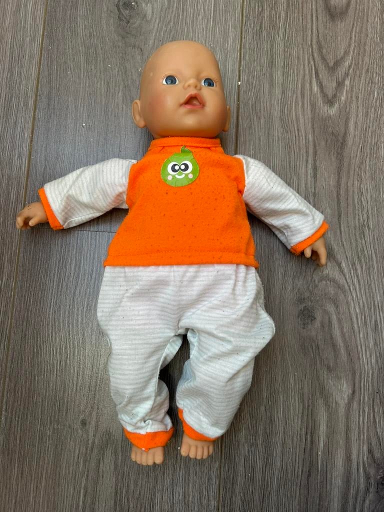 Pop zapf creation roze met oranje pakje, Ophalen of Verzenden, Gebruikt, Babypop