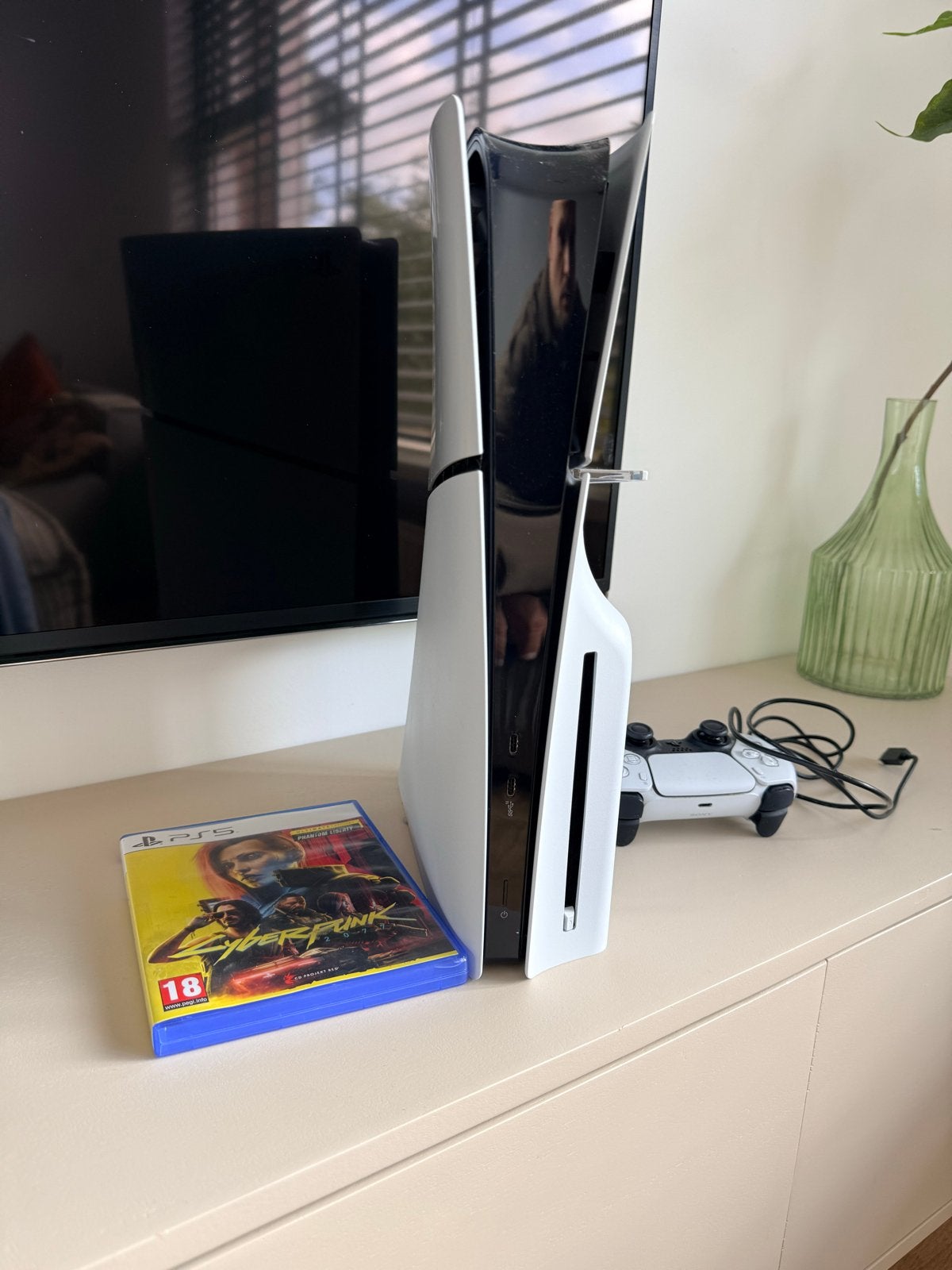 PlayStation 5 Disc Edition met Cyberpunk 2077, Ophalen, Zo goed als nieuw, Role Playing Game (Rpg), Vanaf 18 jaar