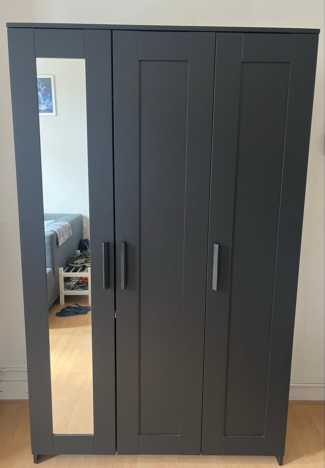 IKEA BRIMNES 3-deurs kledingkast zwart