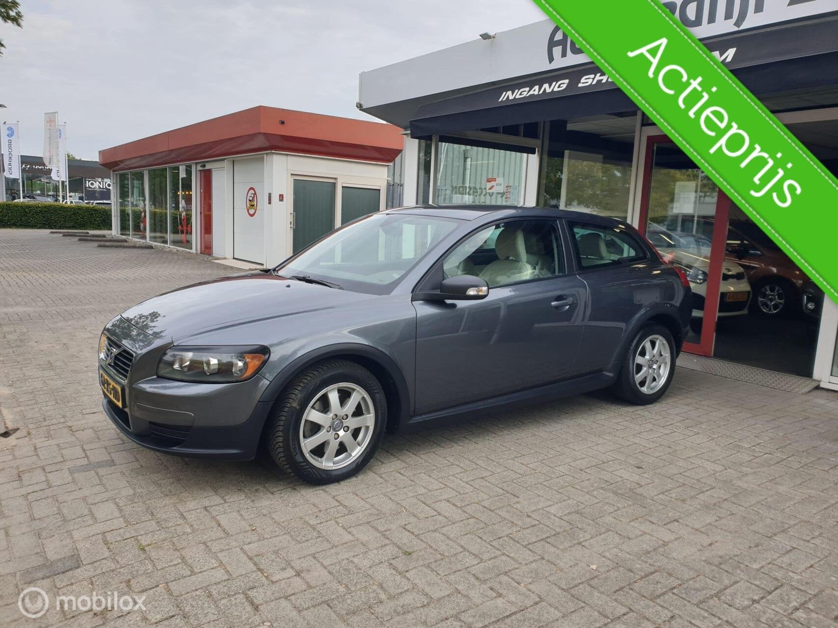 VOLVO C30 2.4i KINETIC|AUTOMAAT|170PK|LEDER|CRUISE|TOPSTAAT|, Auto's, Dealer onderhouden, Gebruikt, 700 kg, 4 stoelen