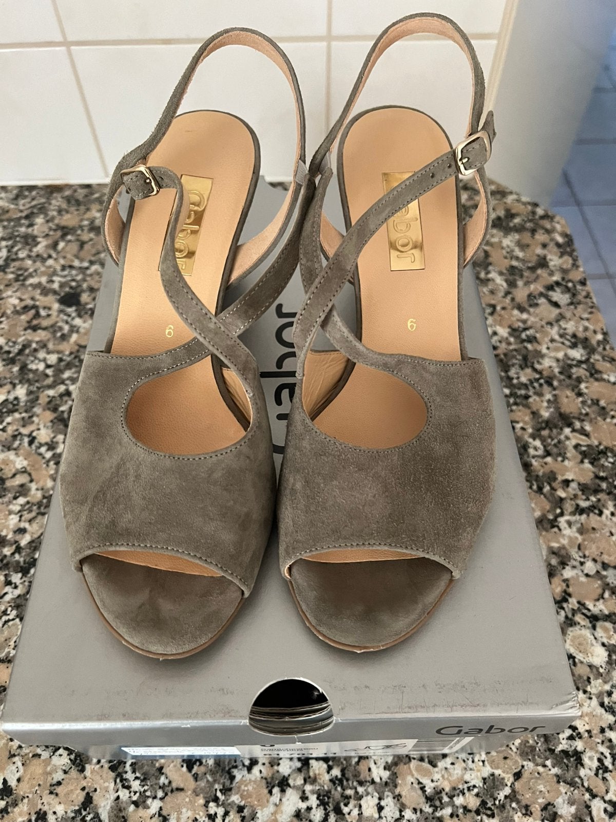 Gabor maat 6 (39) nieuwstaat.. Echt als nieuw., Kleding | Dames, Schoenen, Schoenen met lage hakken, Overige kleuren, Ophalen of Verzenden