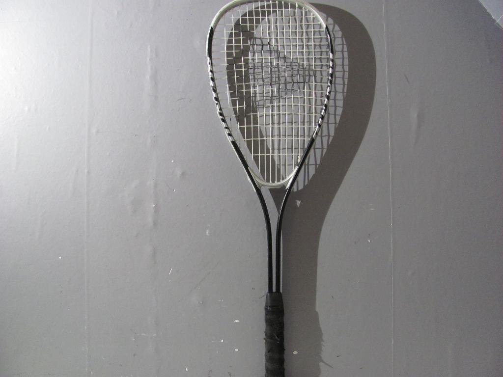 squash racket DUNLOP MAX TI . 209gr, Sport en Fitness, Squash, Ophalen of Verzenden, Zo goed als nieuw, Racket, Met hoes