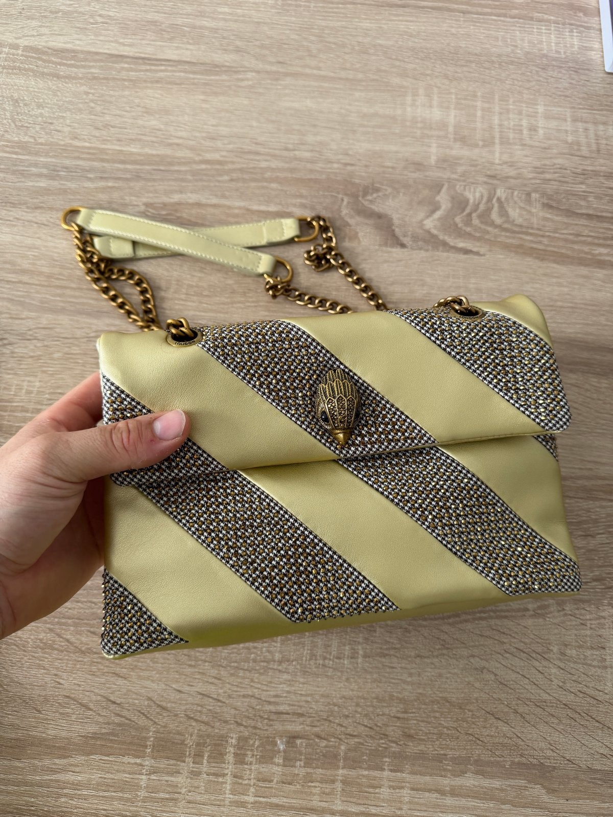 Kurt Geiger Kensington tas - Zo goed als nieuw, Ophalen of Verzenden, Zo goed als nieuw, Beige, Schoudertasje