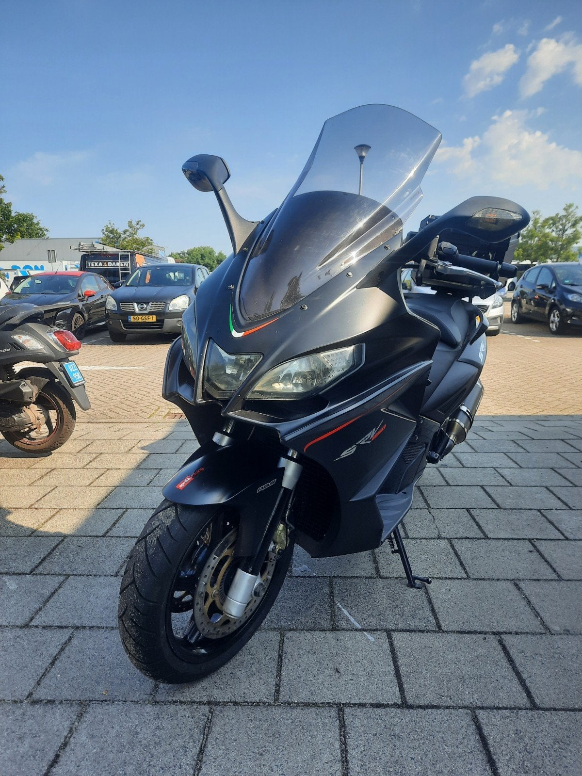 Motorscuter Aprilia srv 850, Particulier