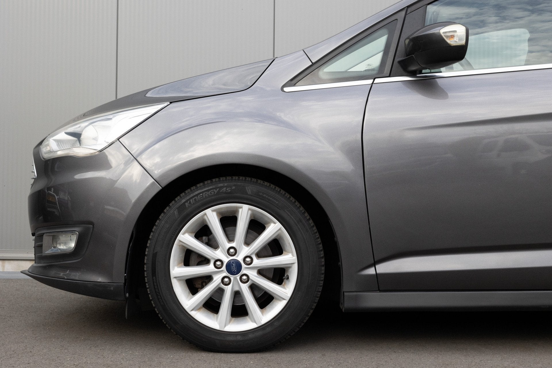 Ford C-MAX Titanium | NIEUWE DISTRIBUTIERIEM | NAVI | KEYLES, Auto's, Gebruikt, Euro 6, Handgeschakeld, 66 €/maand