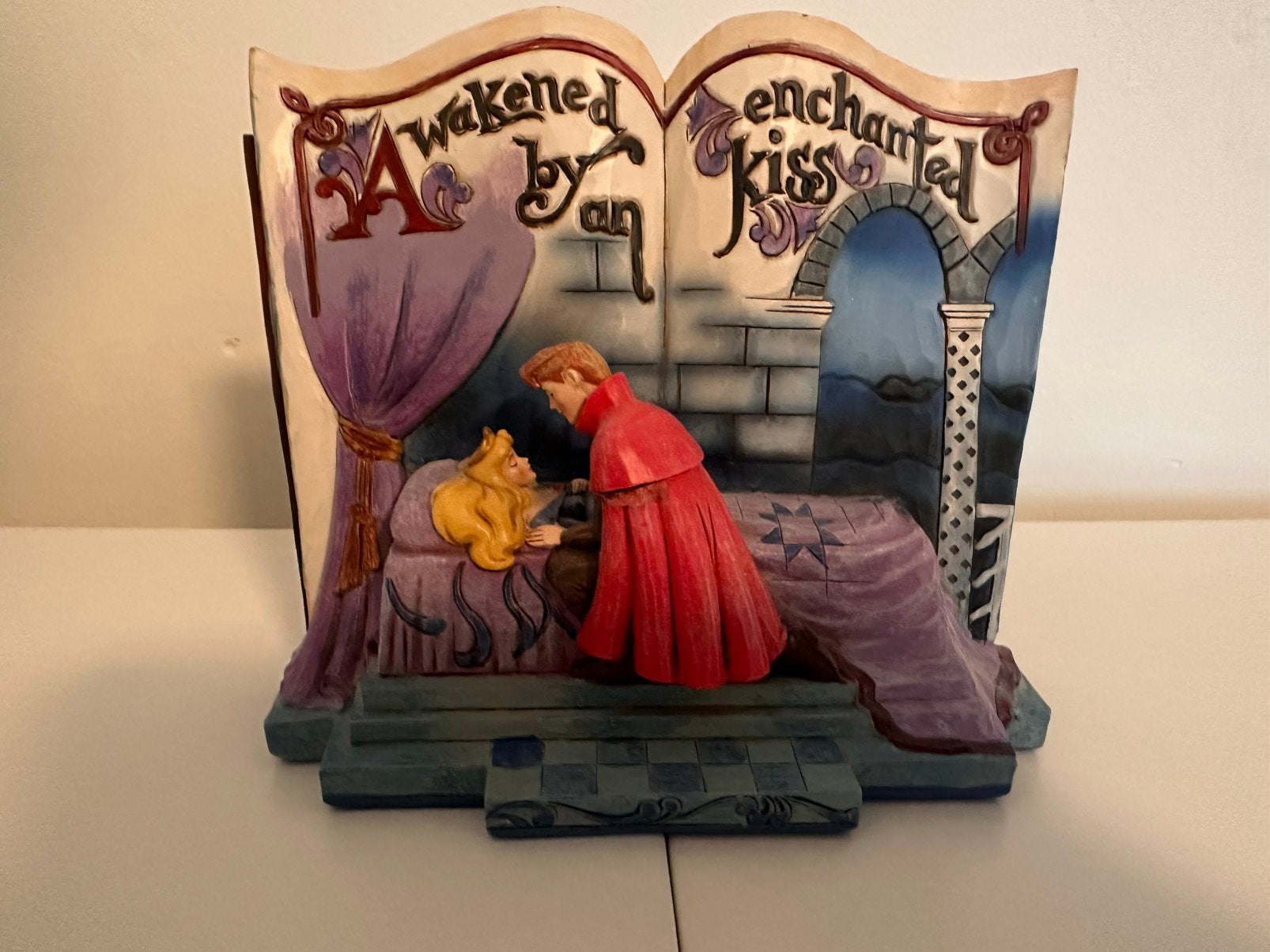 Disney Traditions boek Doornroosje Aurora, Ophalen of Verzenden, Zo goed als nieuw, Beeldje of Figuurtje