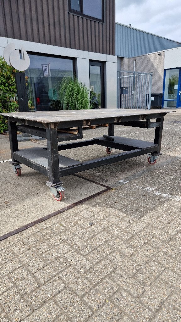Lastafel staal, Doe-het-zelf en Verbouw, Ophalen, Gebruikt, 70 tot 120 cm