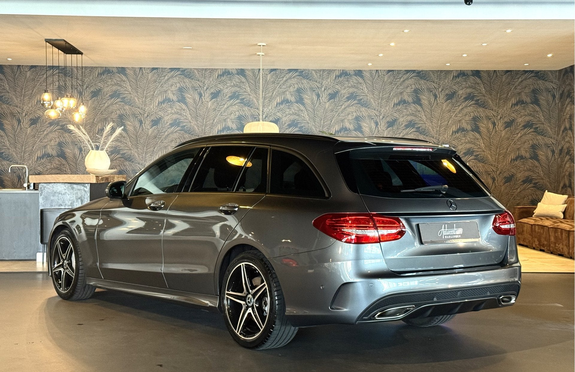 Mercedes-Benz C-Klasse Estate 180 I AMG I Night Pakket I Cam, Achterwielaandrijving, Leder en Stof, Automatische klimaatregeling