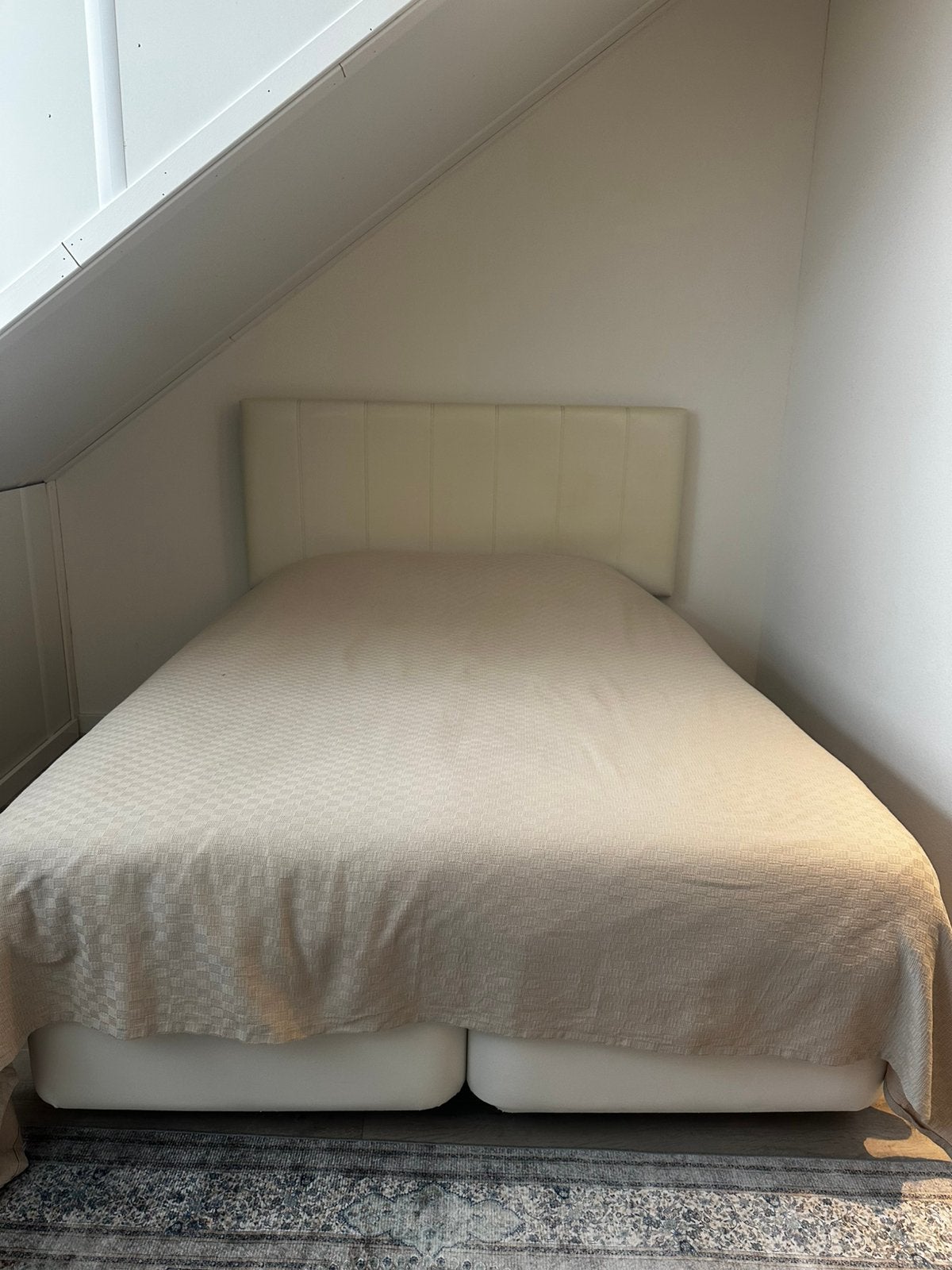 GRATIS !!! Bed 1.60 met opbergruimte met matras, Ophalen, Zo goed als nieuw, Tweepersoons