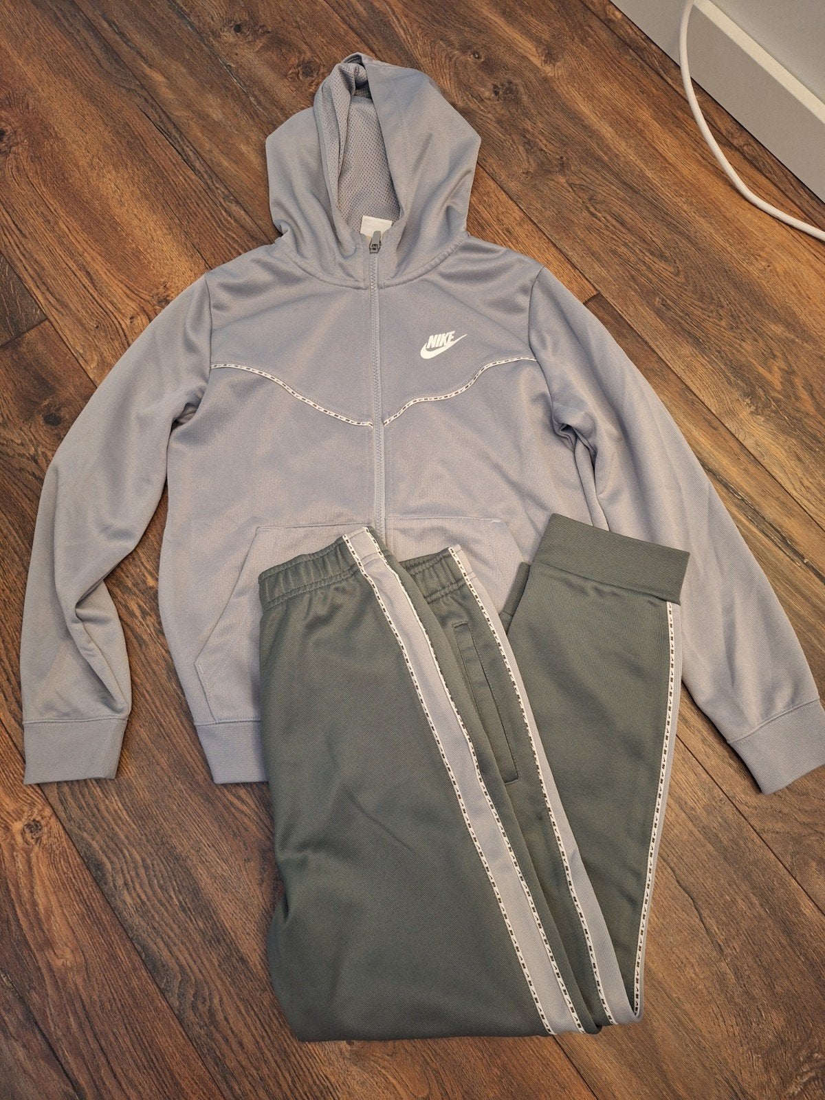 Nike trainingspak maat L (147-158 cm), Ophalen of Verzenden, Nieuw, Nike, Jongen of Meisje