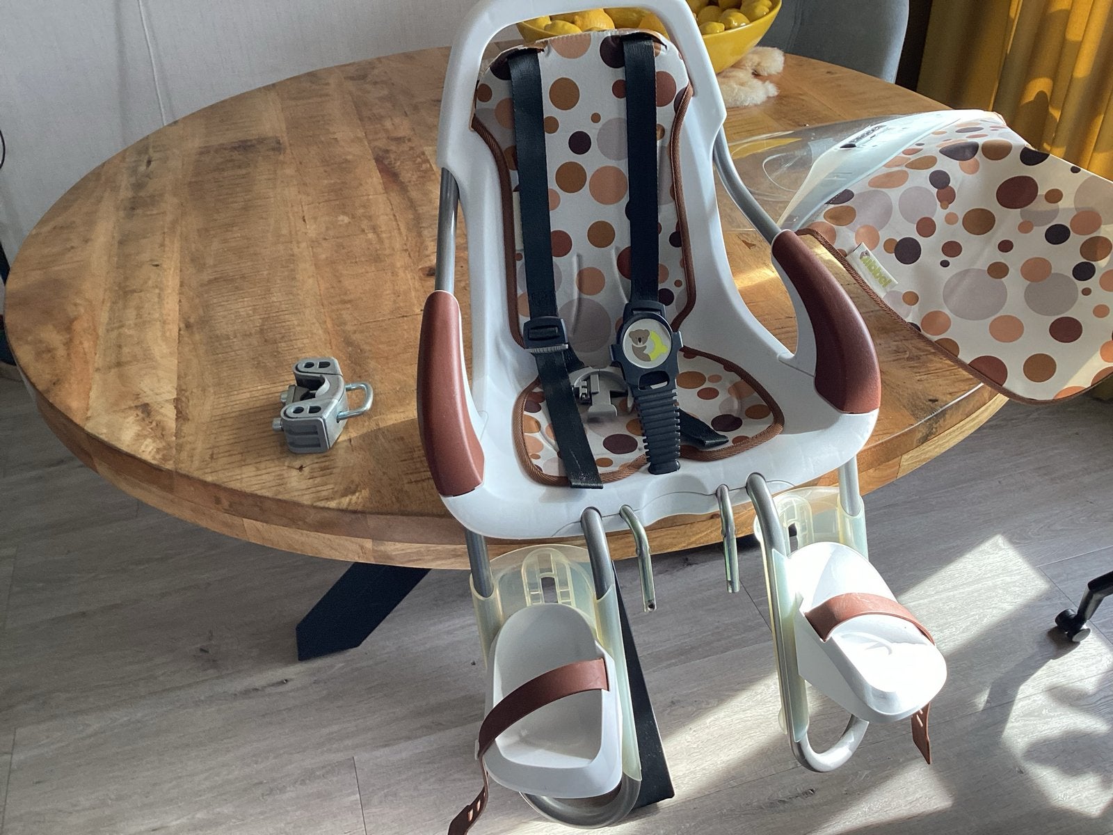 Bobike Exclusive Mini Fietszitje met Windscherm, Fietsen en Brommers, Ophalen, Voetsteuntjes, Zo goed als nieuw, Voorzitje