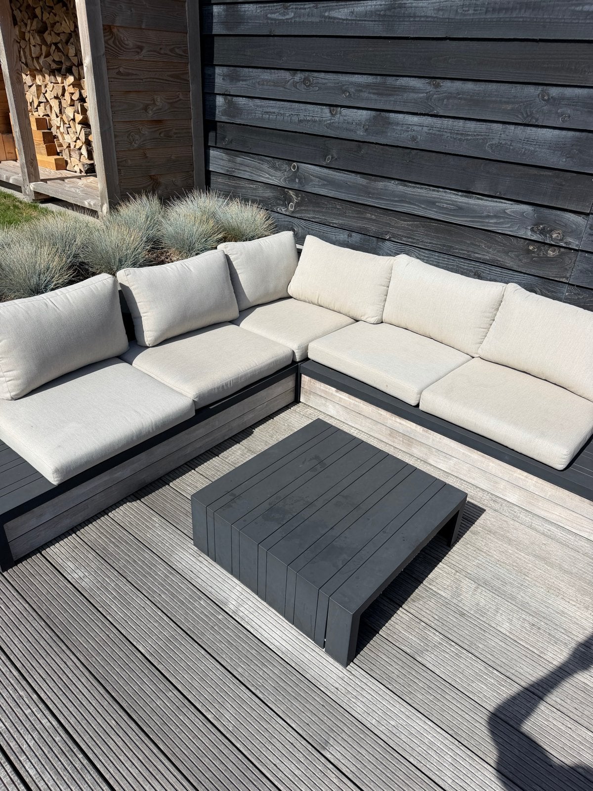 Loungebank met salontafel - gebruikt, Ophalen, 5 zitplaatsen, Zo goed als nieuw, Loungeset