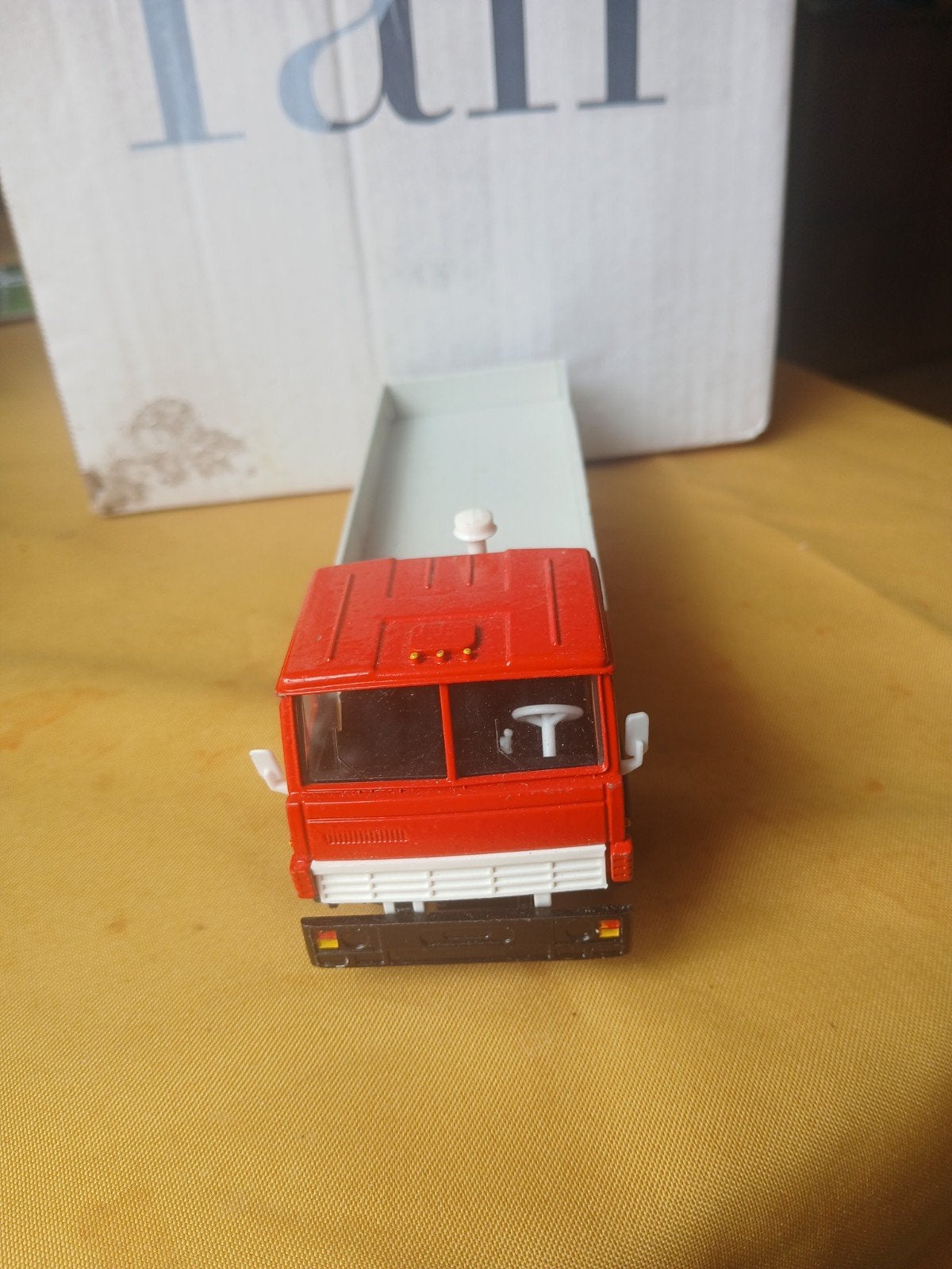 Kamaz vrachtwagen.  USSR 1:43, Ophalen of Verzenden, Overige merken