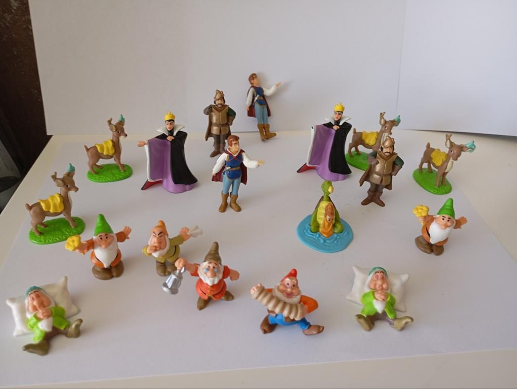 18 DIVERSEN Sneeuwwitje en de Zeven Dwergen figuren NU 7€., Ophalen of Verzenden