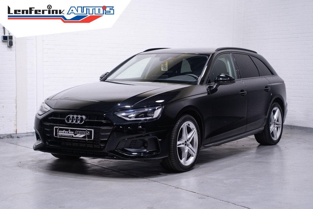 Audi A4 Avant 35 TFSI Advanced Leder Led koplampen Camera 18, Auto's, Gebruikt, 4 cilinders, Automatische klimaatregeling, A4
