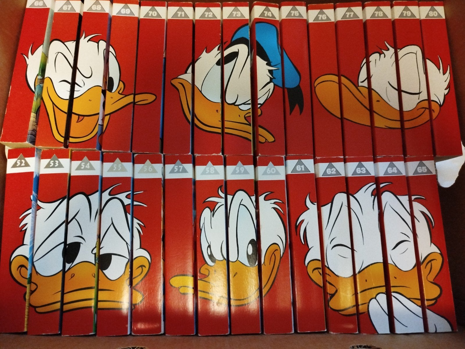 Complete jaargang Donald Duck dubbelpockets 52-75
jaarg, Gelezen, Complete serie of reeks, Ophalen of Verzenden, Donald Duck
