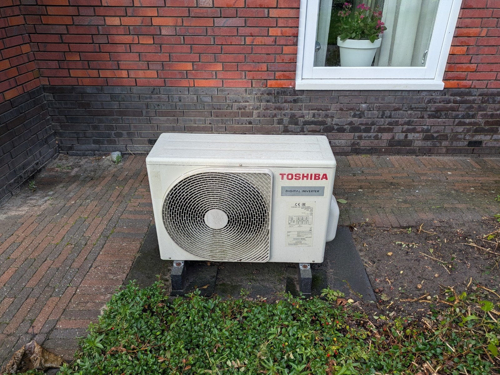 Gebruikte Technéco ELGA warmtepomp - Werkt perfect, Doe-het-zelf en Verbouw, Ophalen, Gebruikt, Hoog rendement (Hr), Overige typen