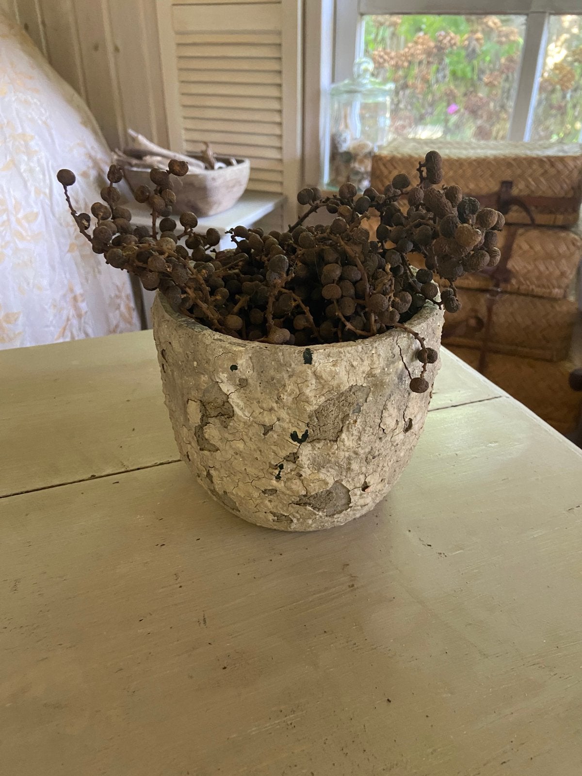 Brocante* oude bloempot met dadeltakjes, Ophalen, Gebruikt