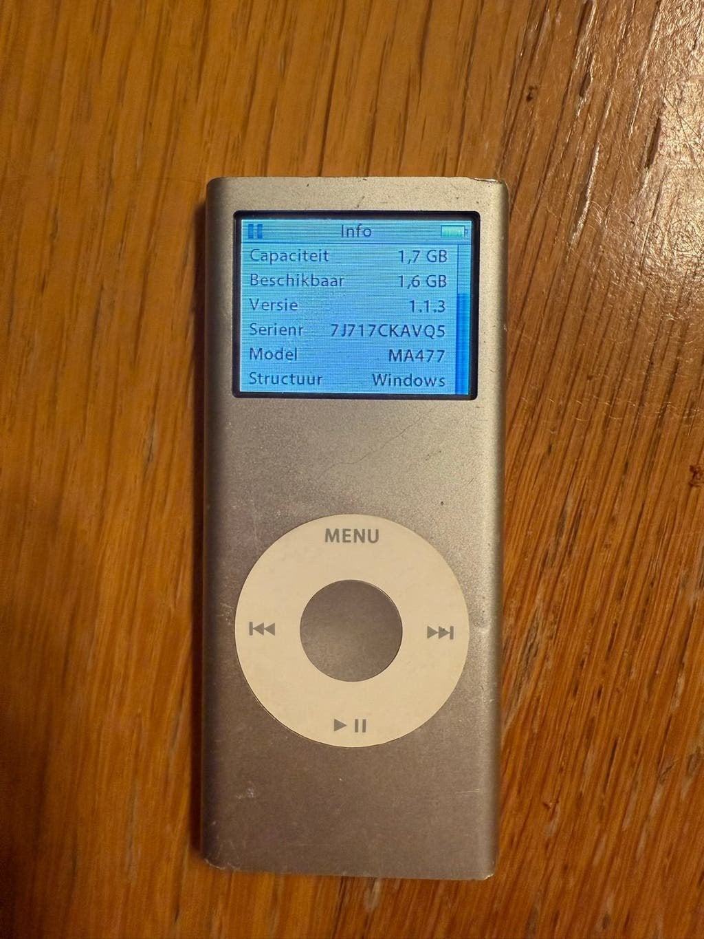 Apple iPod Nano 2GB Zilver, Gebruikt, Ophalen of Verzenden, Nano, Zilver