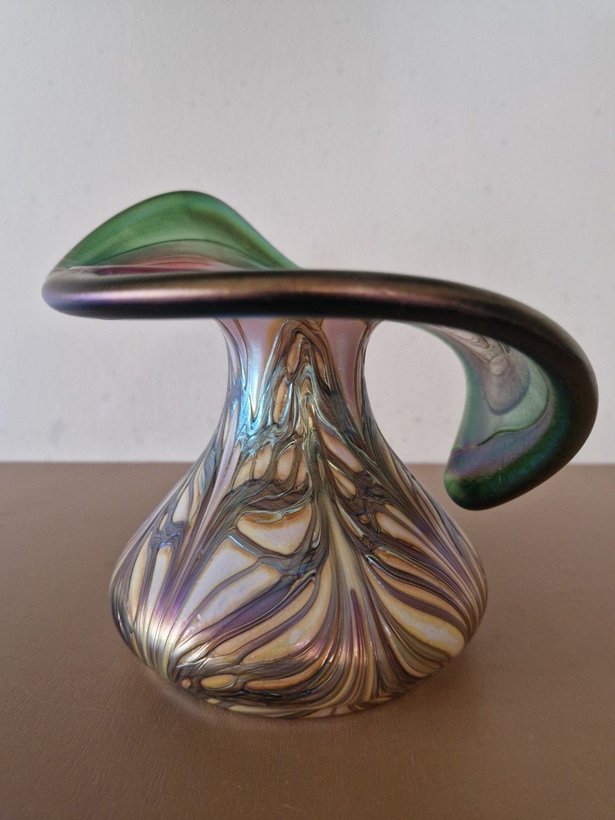 Unieke iriserende glazen vaas, gesigneerd, Antiek en Kunst, Ophalen of Verzenden