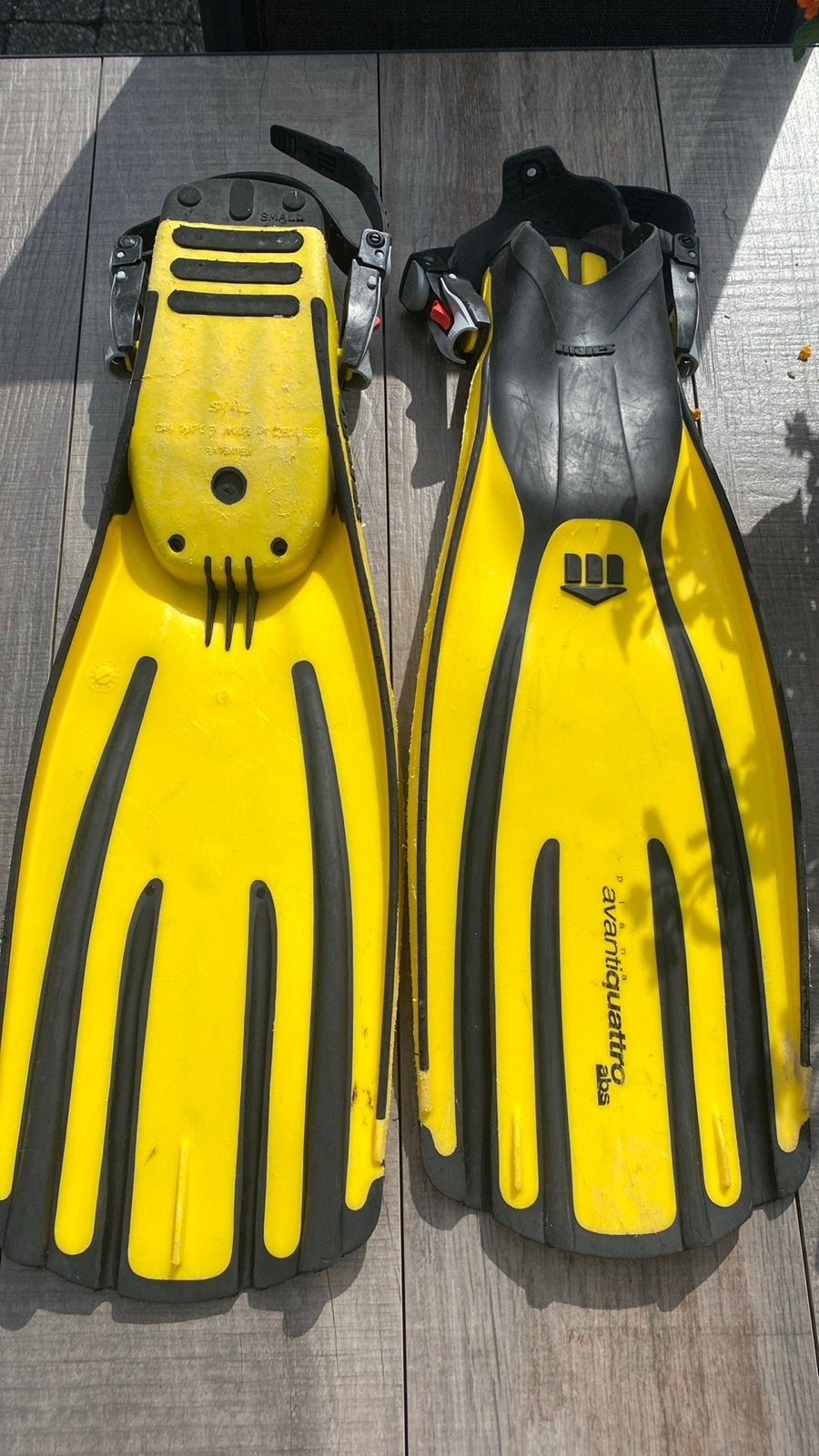 Duikvinnen (Mares, Cressi, S-M) -  binnen en buiten vinnen, Watersport en Boten, Duiken, Ophalen of Verzenden, Gebruikt, Zwem- of Duikvliezen