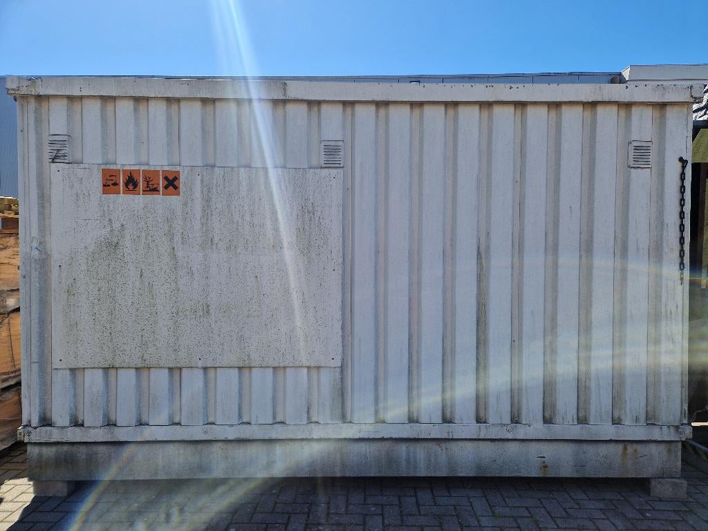 Vloeistofdichte container (niet gekeurd), Ophalen