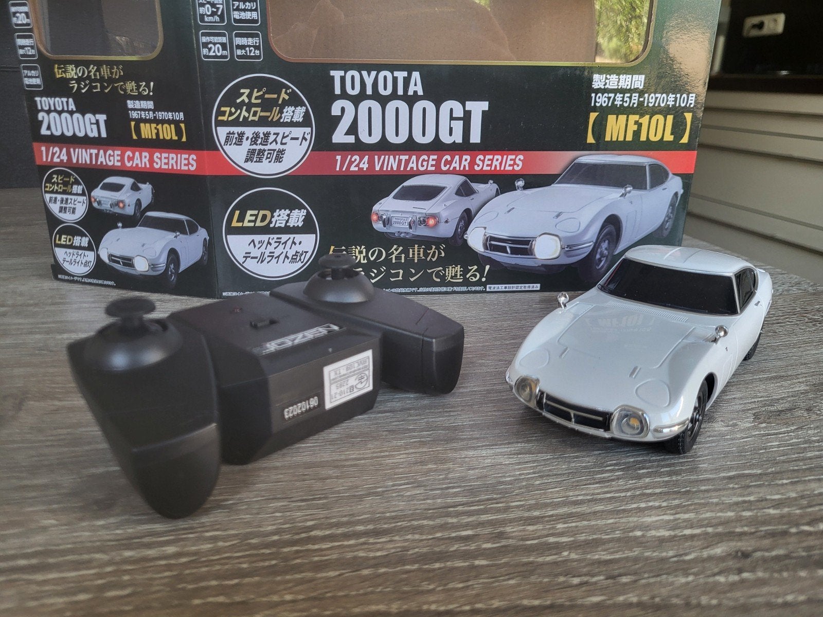 Toyota 2000gt radiografisch schaal 1:24, Ophalen of Verzenden, Zo goed als nieuw, Overige schalen, Auto onroad