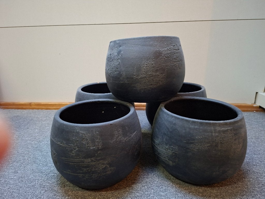 Set van 5 ronde grijze bloempotten, Huis en Inrichting, Ophalen, Zo goed als nieuw