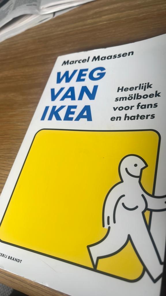 Marcel Maassen - Weg van Ikea, Ophalen of Verzenden, Gelezen, Marcel Maassen