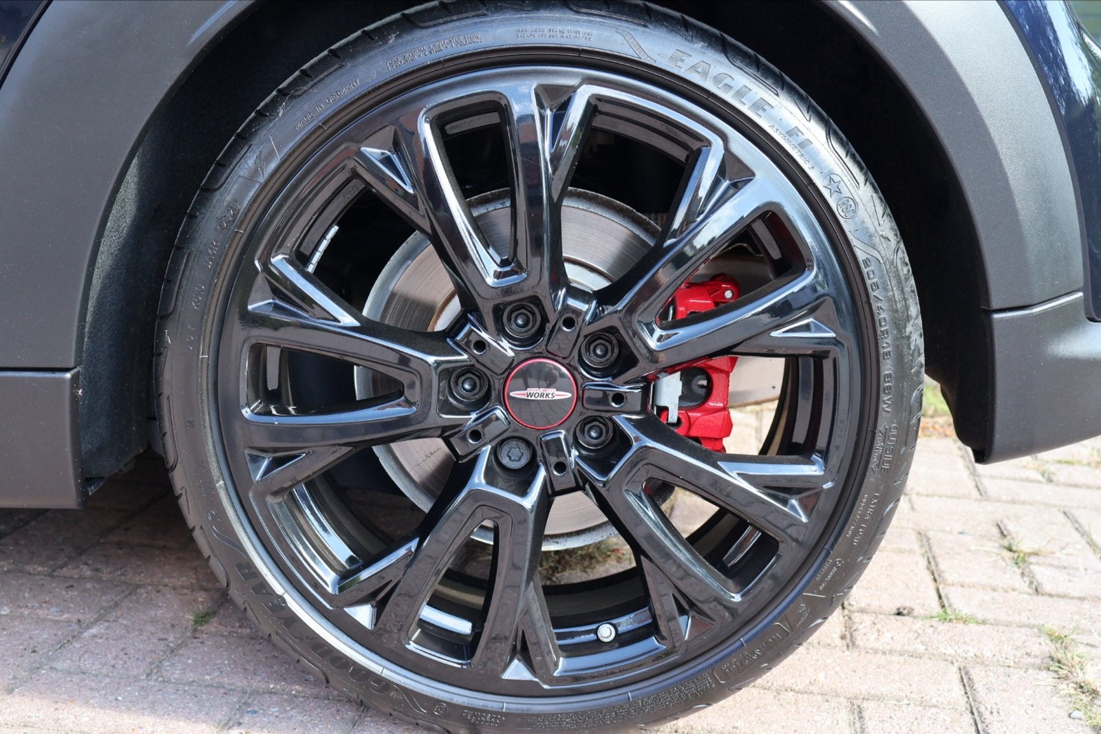 Foto 9 van Mini Cabrio 231pk JohnCooperWorks |2de eig.|LEER|Camera|19”