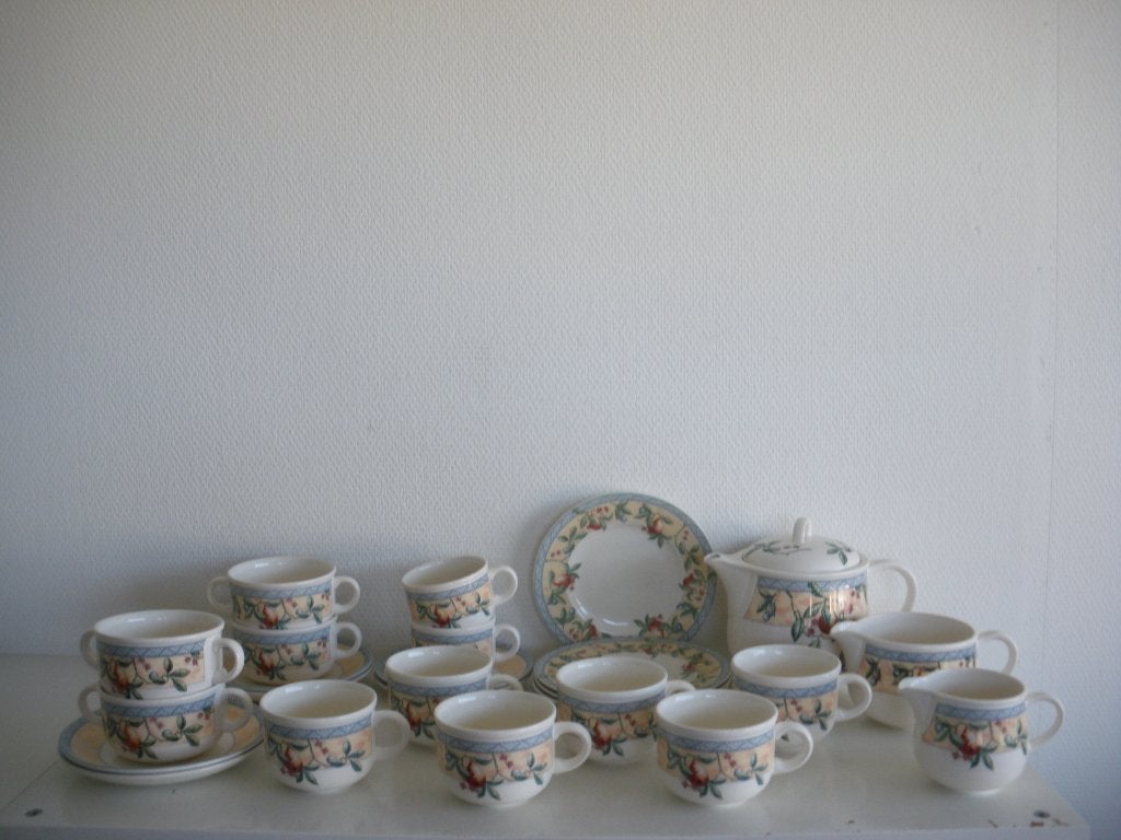 Johnson Brothers Golden Pears servies, Ophalen of Verzenden, Zo goed als nieuw, Aardewerk, Bord(en)