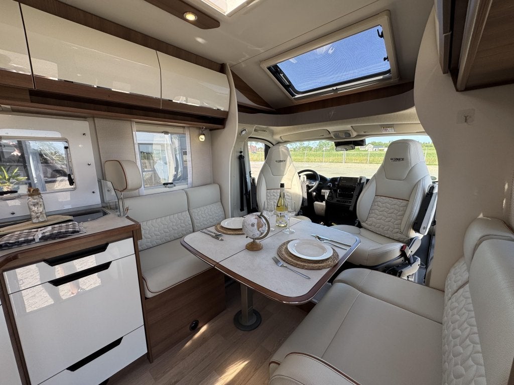 Foto 16 van Rapido Ultimate Line 696 F Automaat Heavy Chassis Keyless go