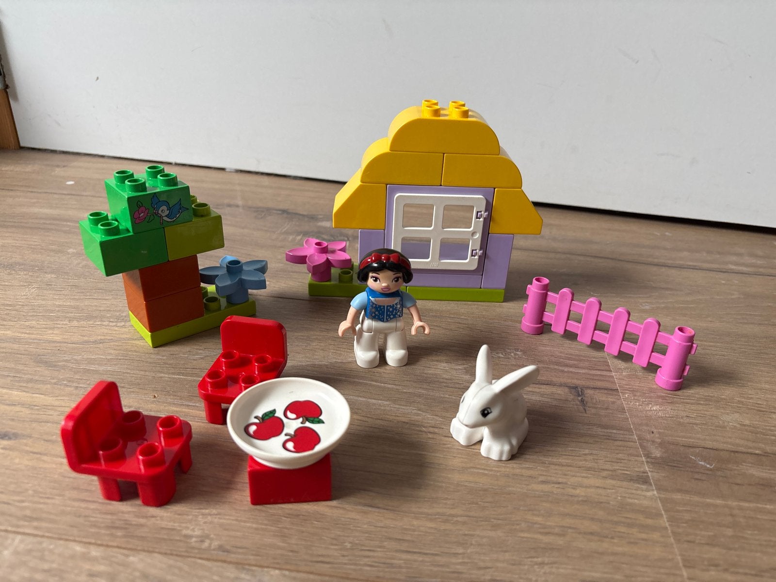 LEGO Duplo Sneeuwwitje en het huisje met konijn, Ophalen of Verzenden, Gebruikt, Overige merken