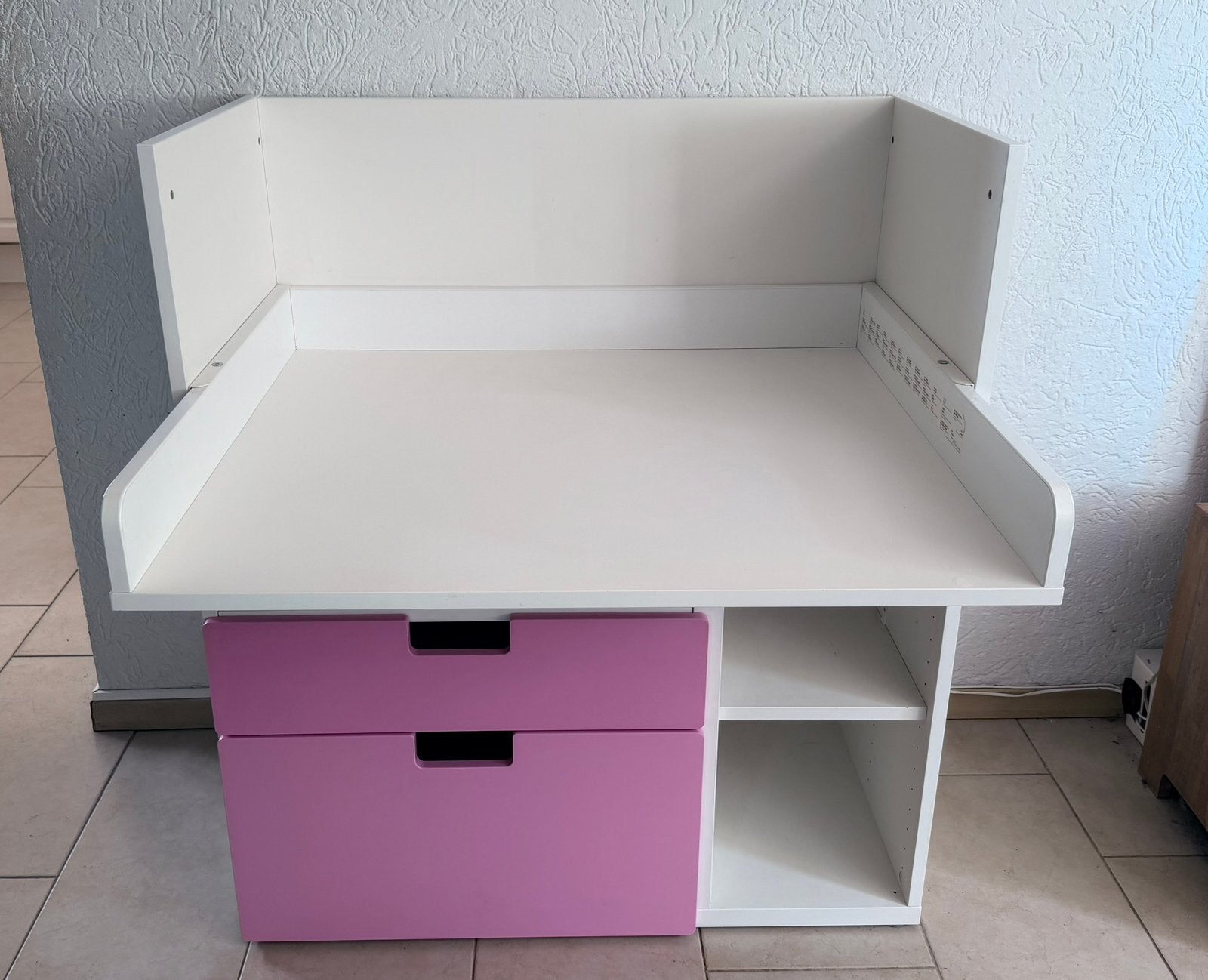 Ikea bureau / commode wit/roze, Ophalen, Kast, 70 cm of meer, 105 cm of meer